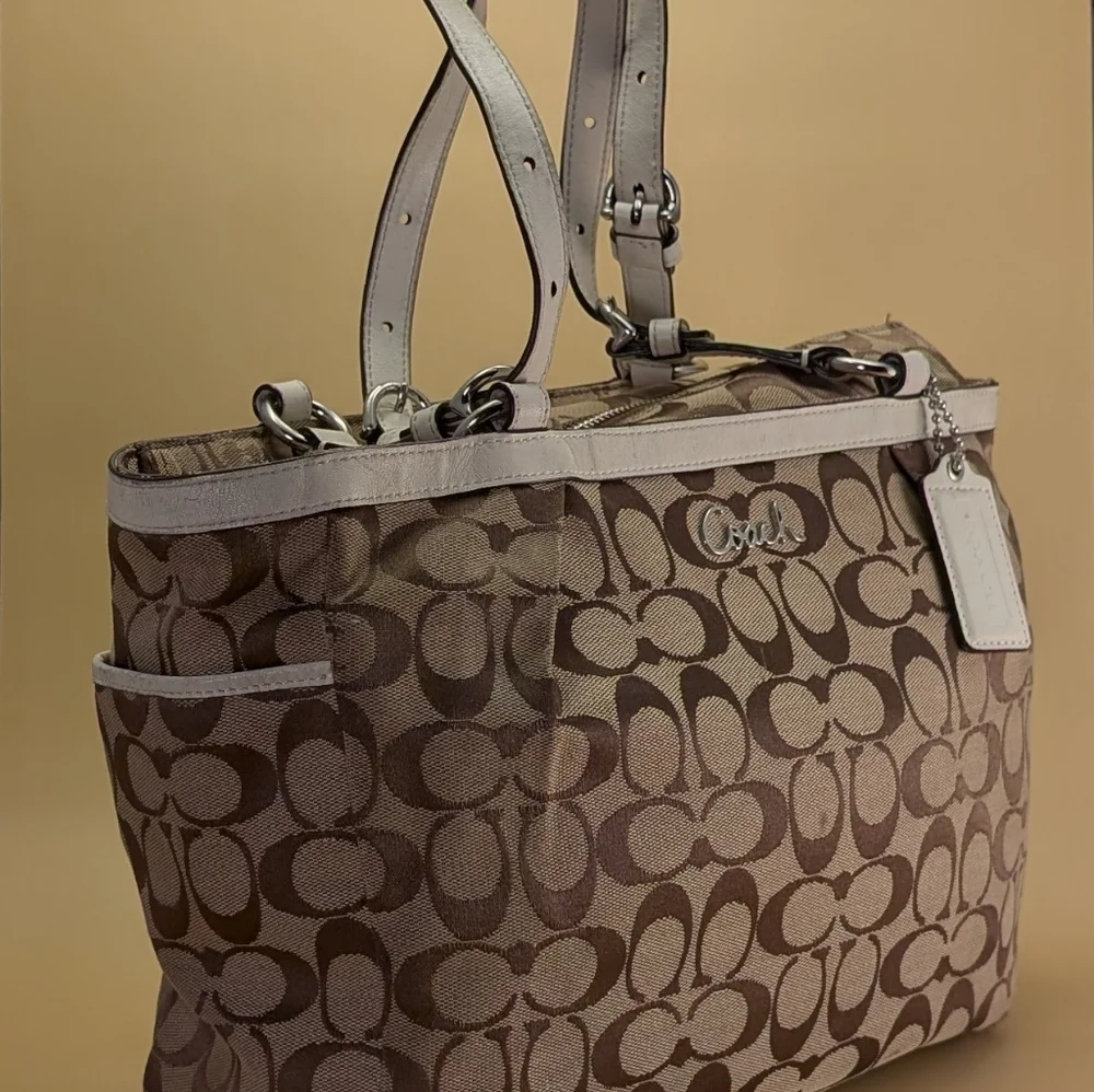 Coach Gallery Pleated East West Signature Beige Canvas Tote Shoulder Bag F14281 - Picture 3 of 3